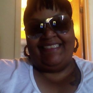 Meet your Posher, Delores